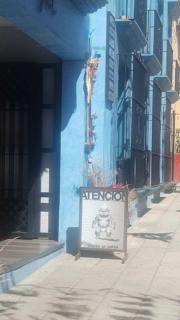 Edificio “El azul” no cumple con normas sanitarias y de seguridad en Oaxaca de Juárez Edificio “El azul” no cumple con normas sanitarias y de seguridad en Oaxaca de Juárez